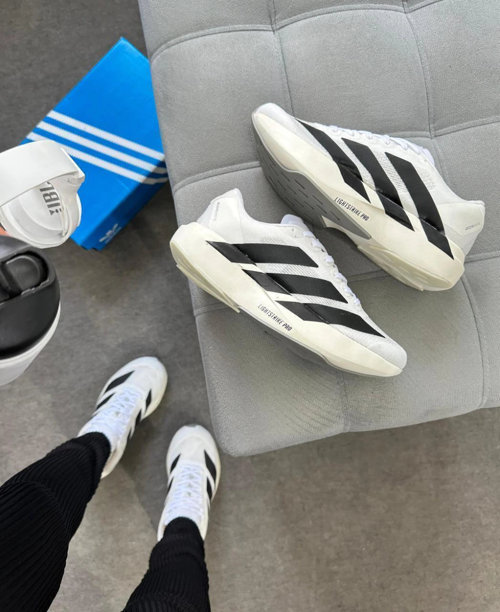 Adizero Off Preto
