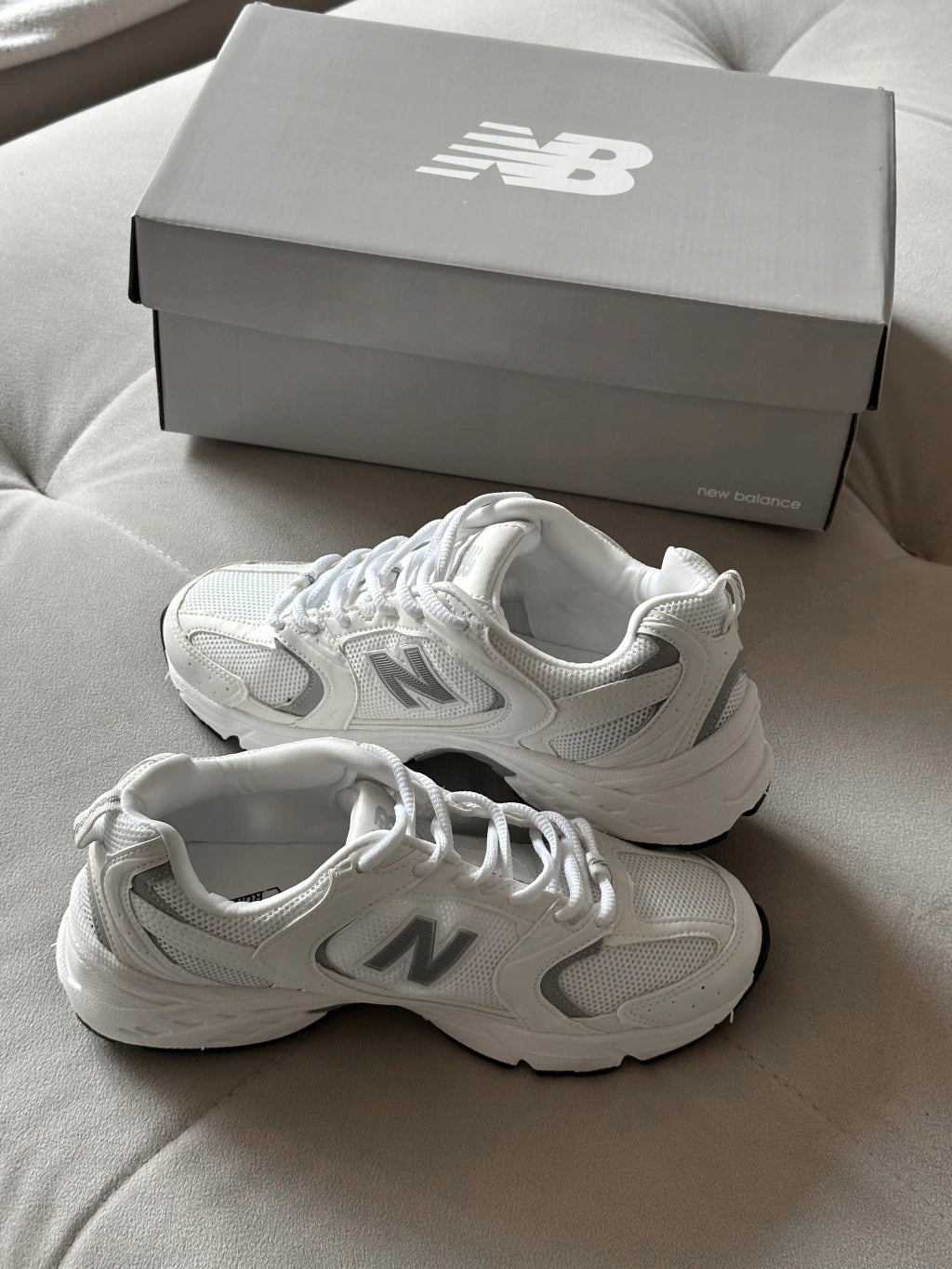 NB 530 -Branco Branco Premium