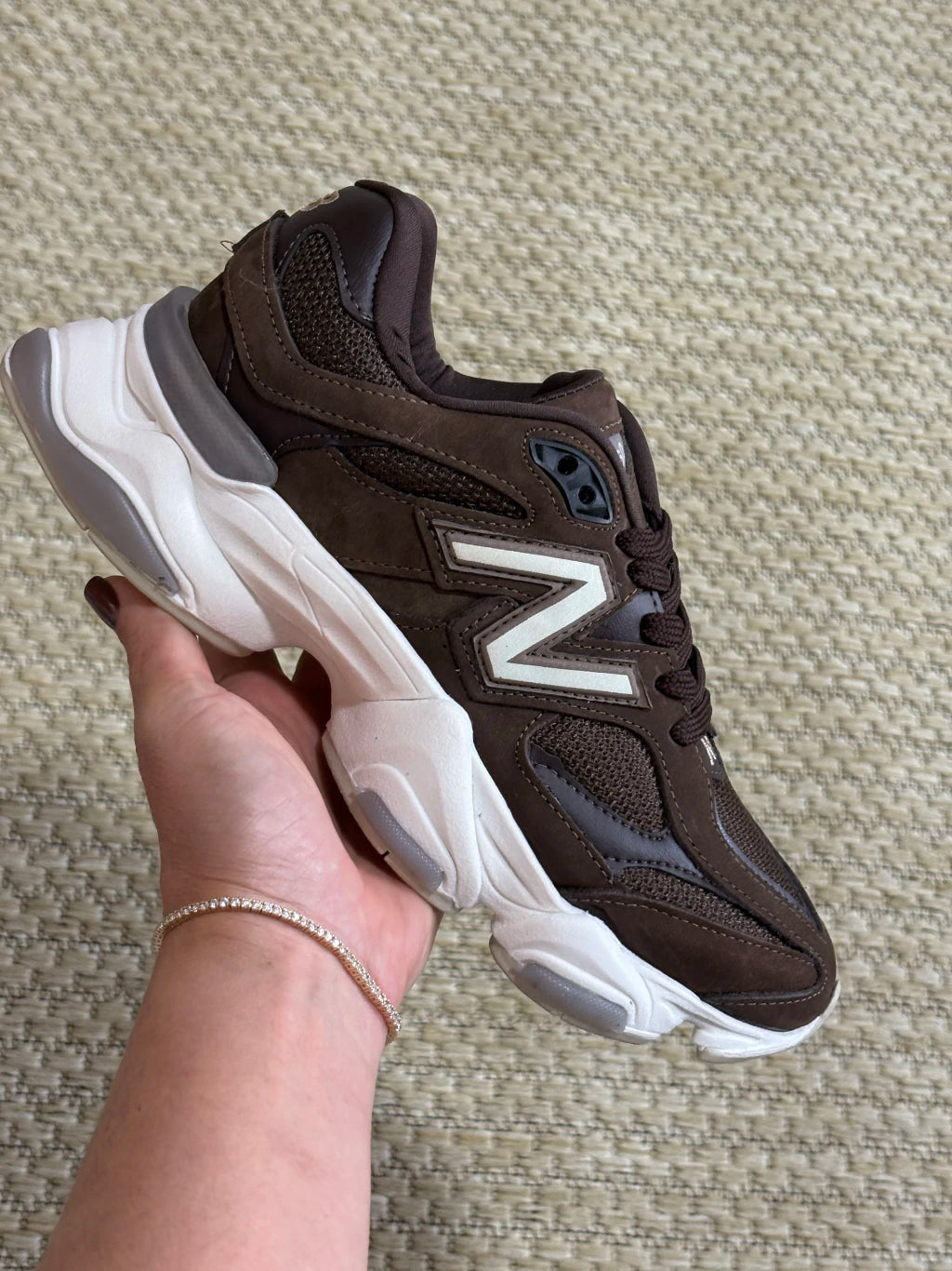 NB 9060 Café Couro