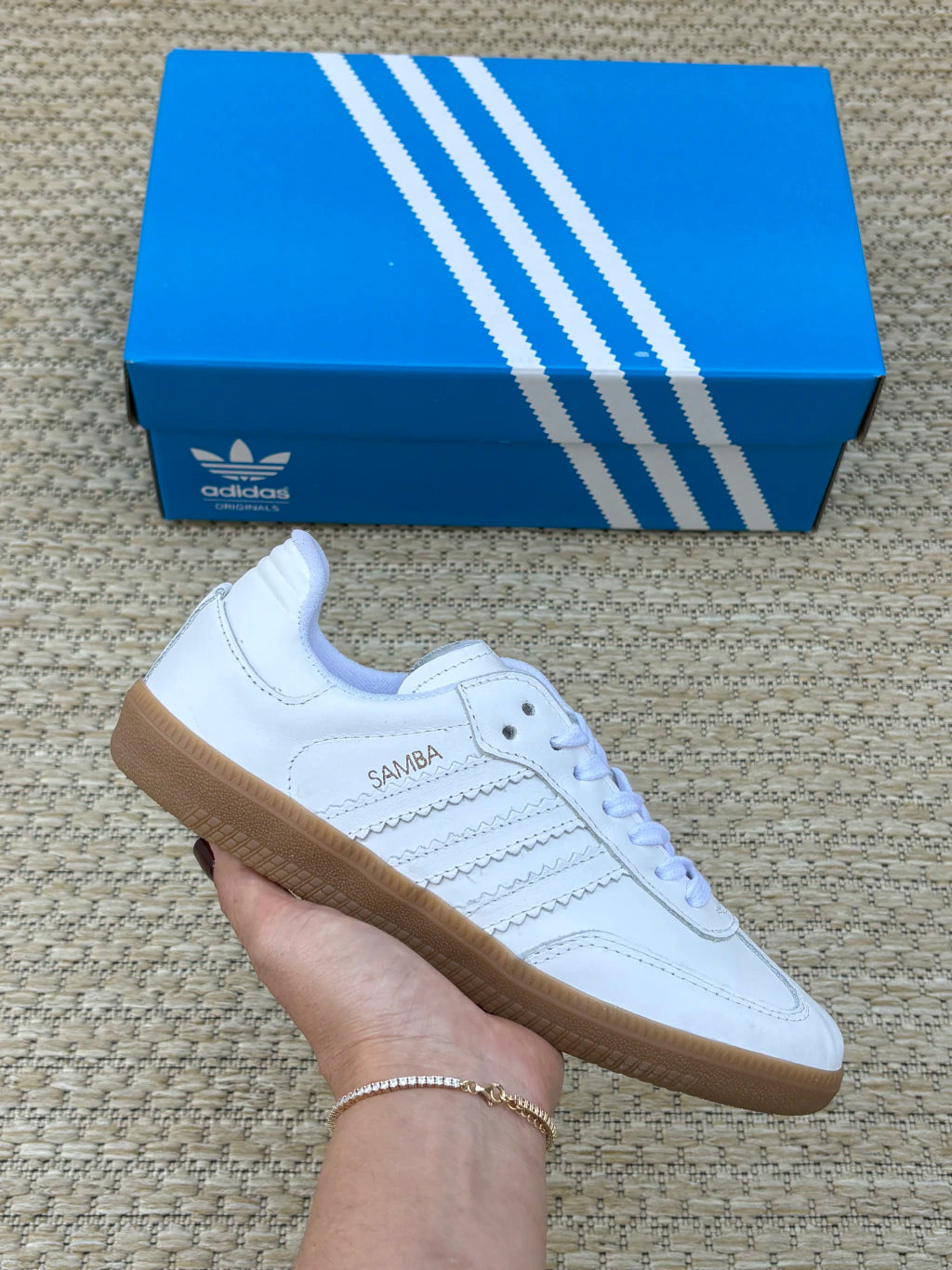 Samba branco Couro